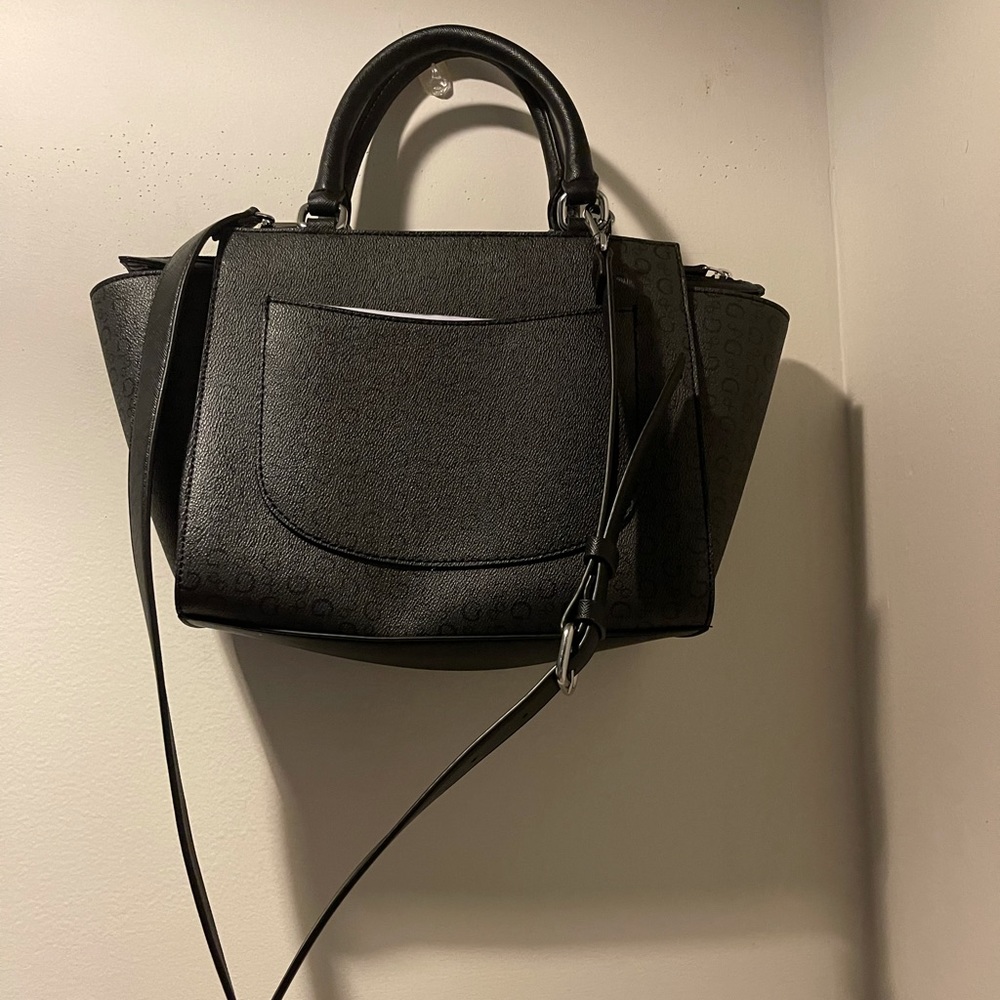 GUESS handbag - Picture 2 of 2